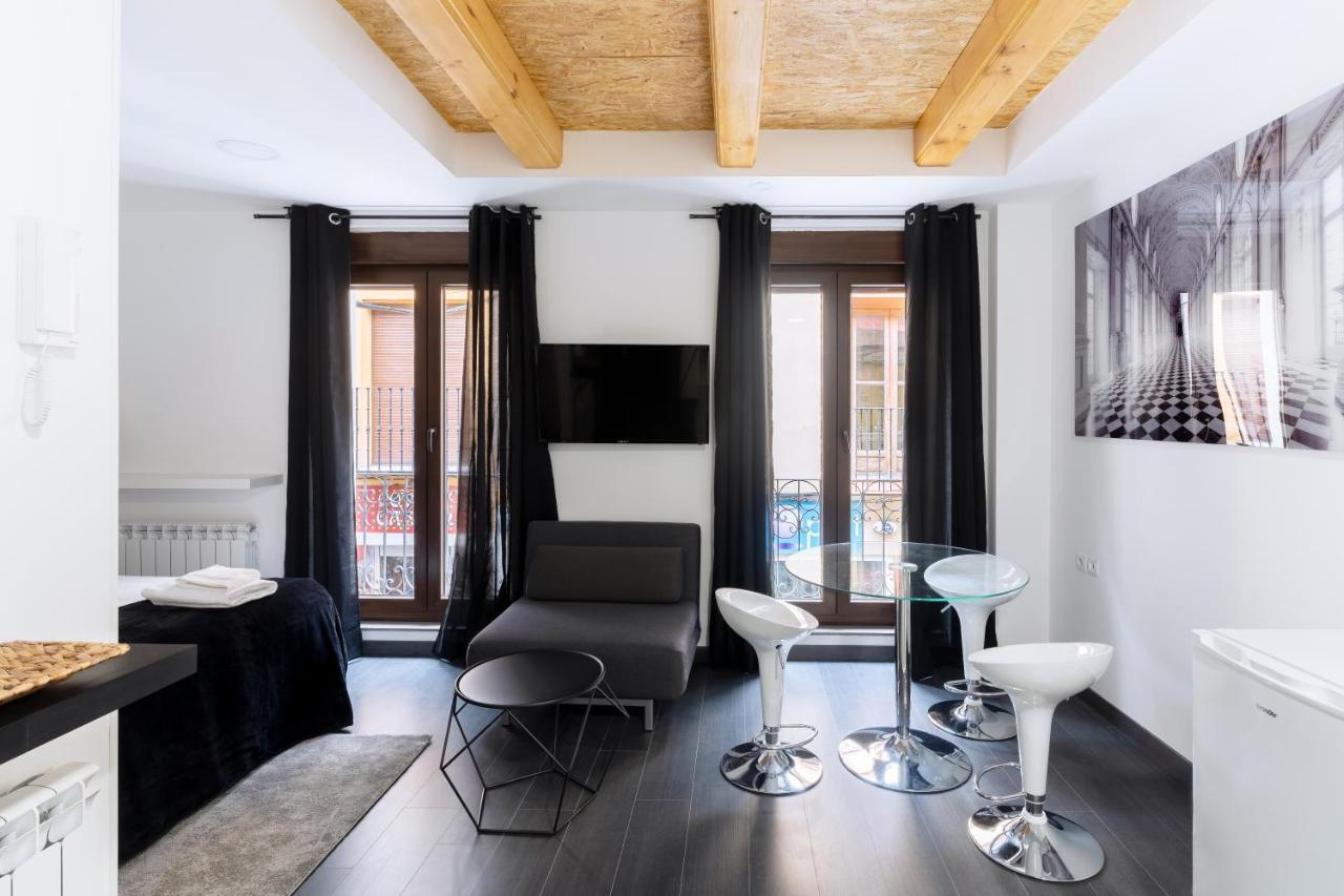 Housingleon - Five Rooms Zewnętrze zdjęcie